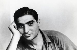 Roberto Capa in una foto del 1935